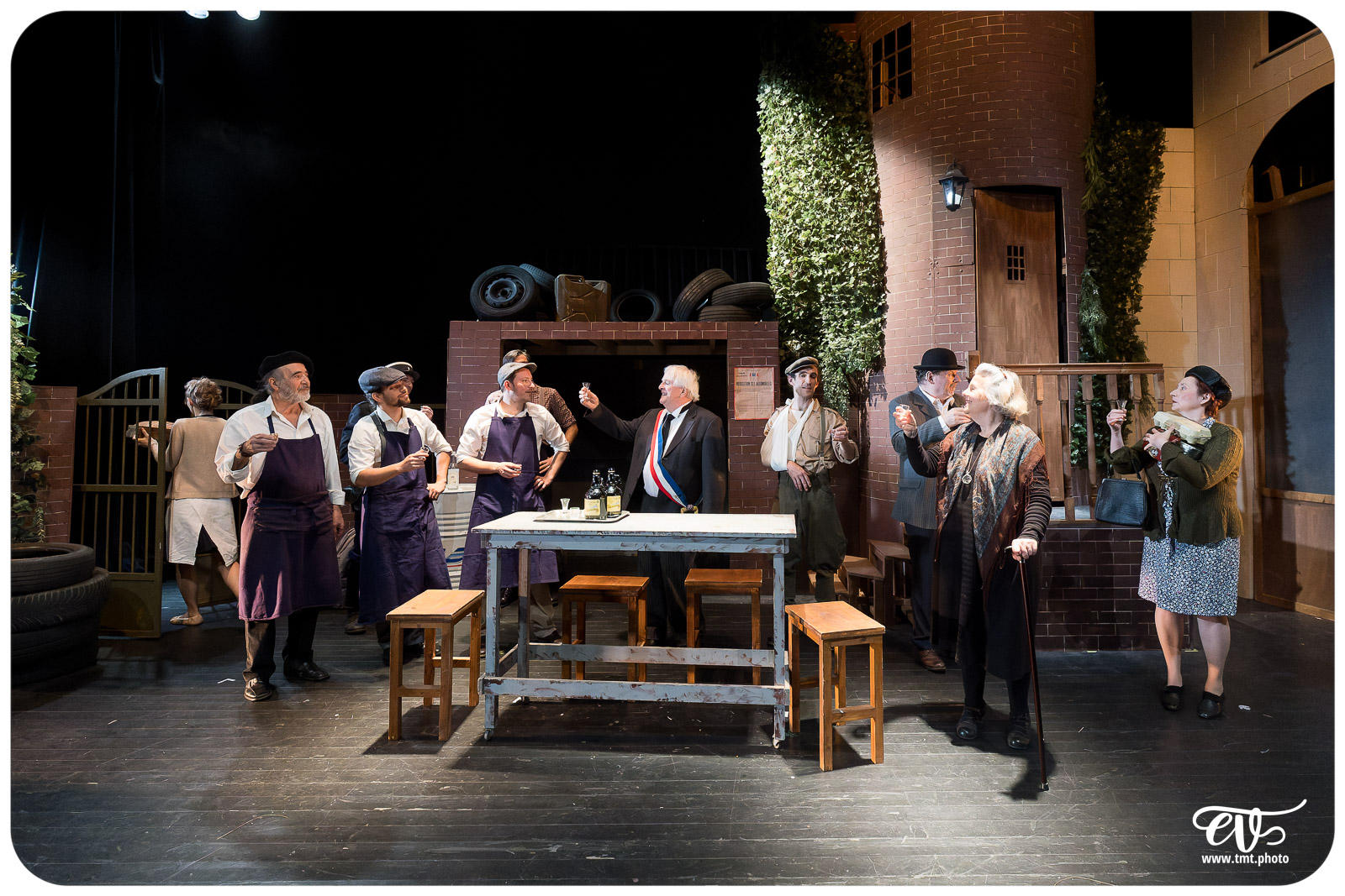 LES VISIONS DE SIMONE MACHARD (CIE LA CLAQUE)